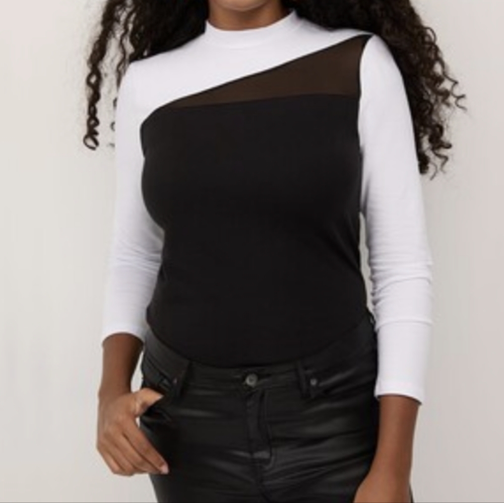 NY&C Colorblock Mesh-Inset Cut-Out Top